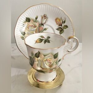 Vintage (set 2) Rosina English Roses teacup and saucer